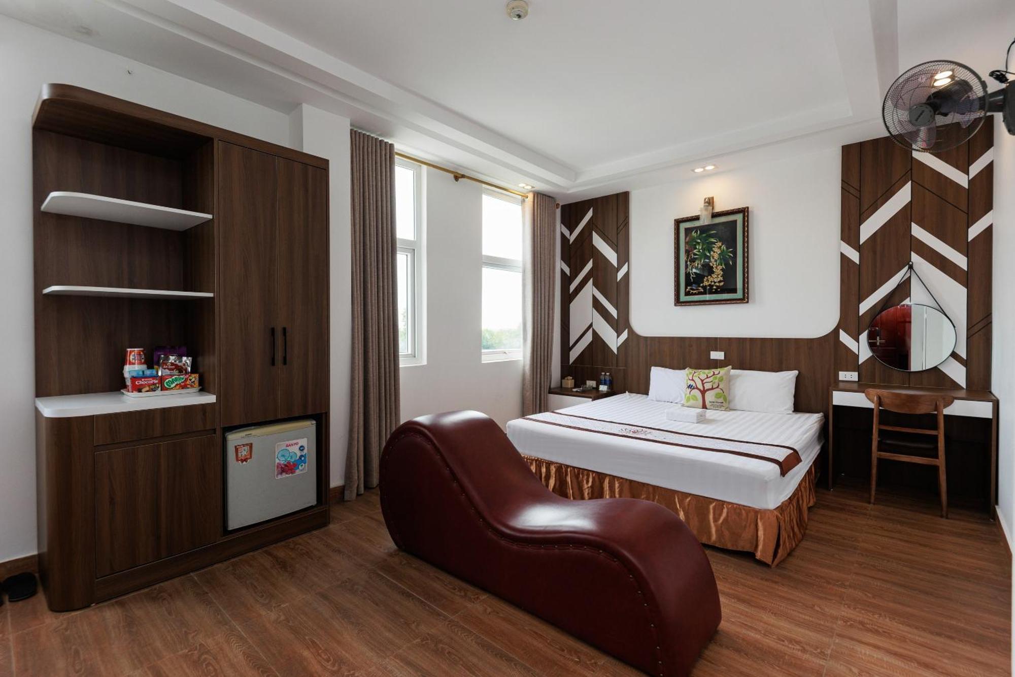 Oyo 472 Lenka Hotel Hanoi Bagian luar foto